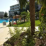 Sunny Relax & *